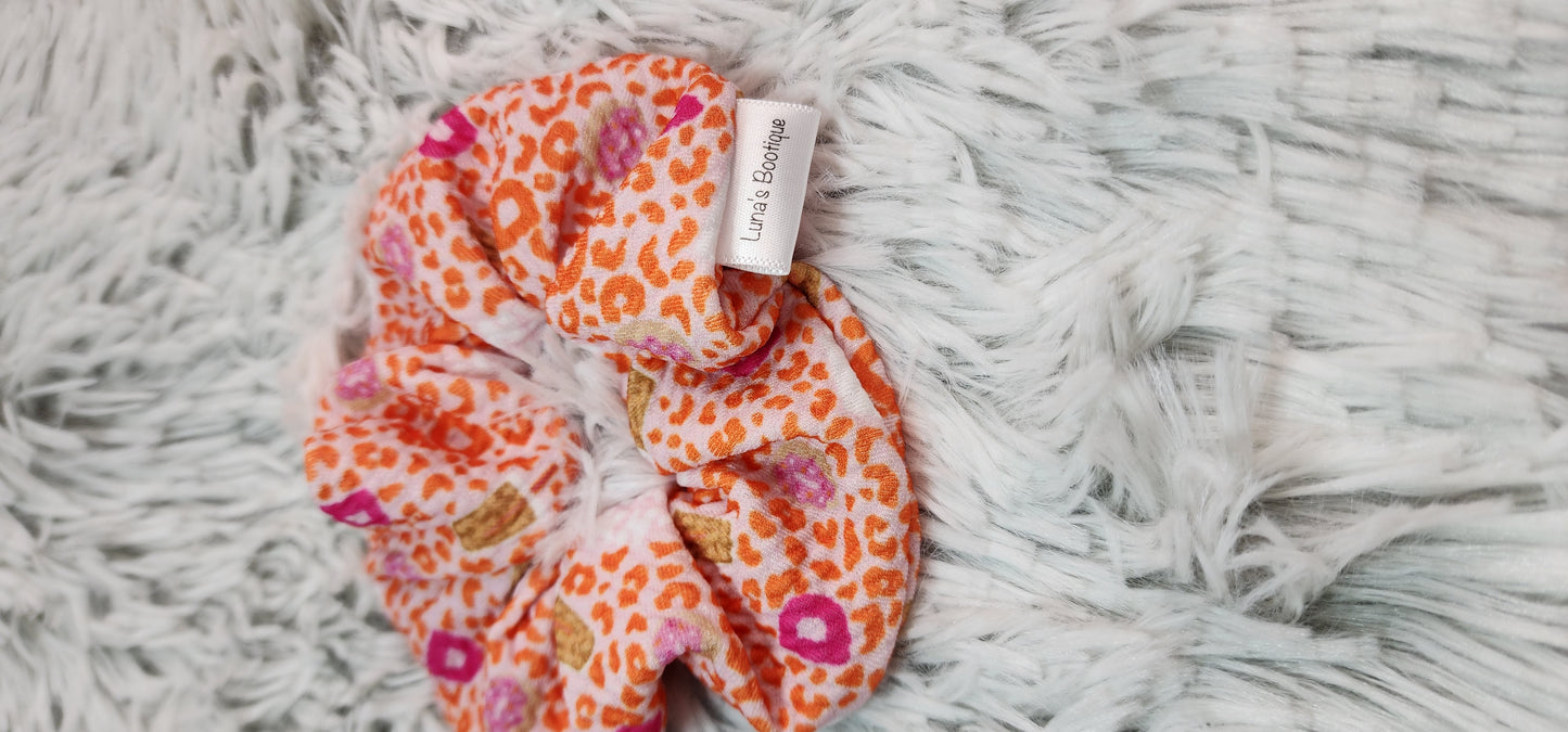 DD Coffee & Donut Scrunchie