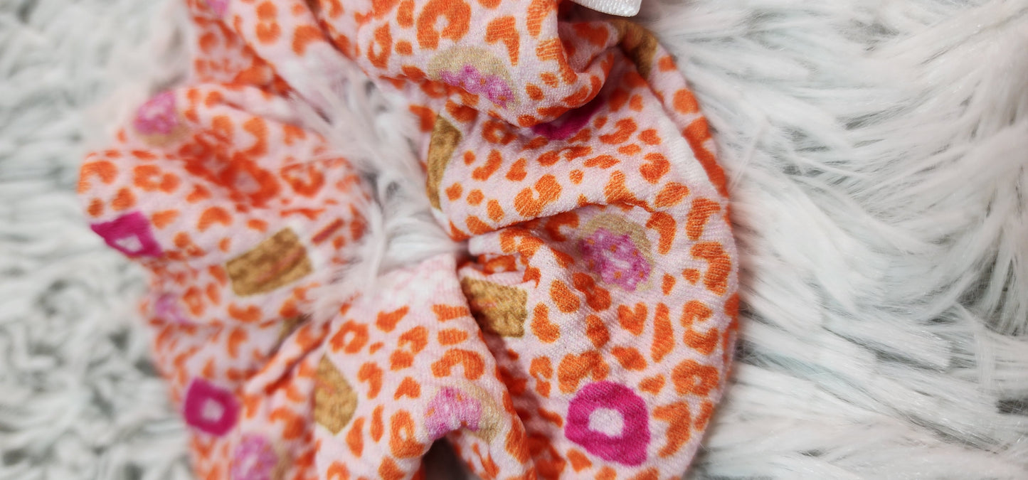 DD Coffee & Donut Scrunchie