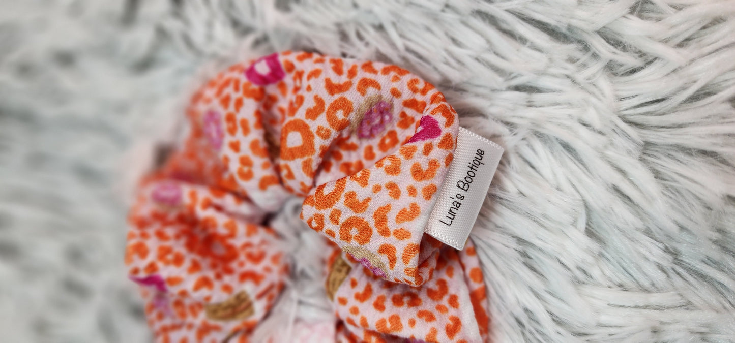 DD Coffee & Donut Scrunchie