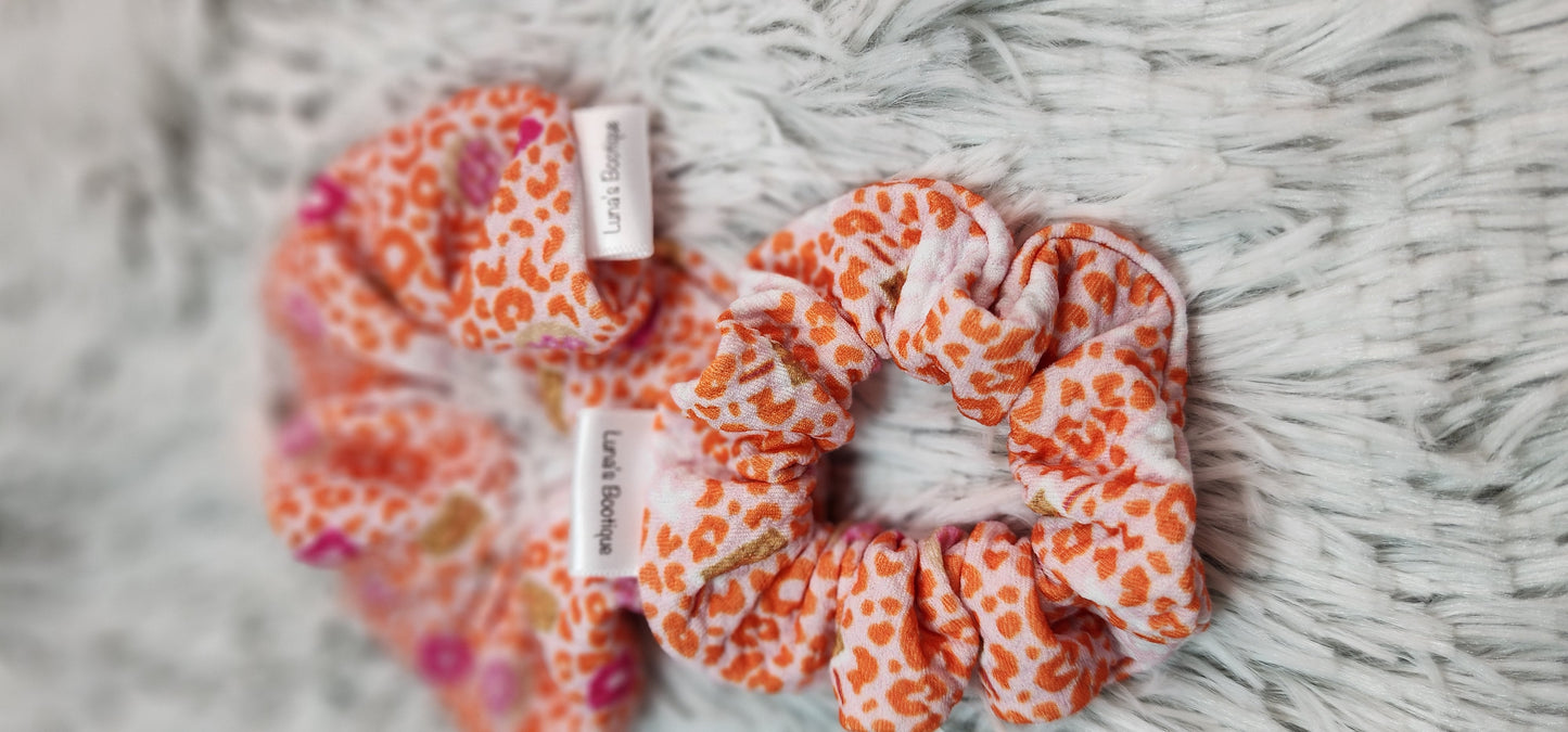 DD Coffee & Donut Scrunchie