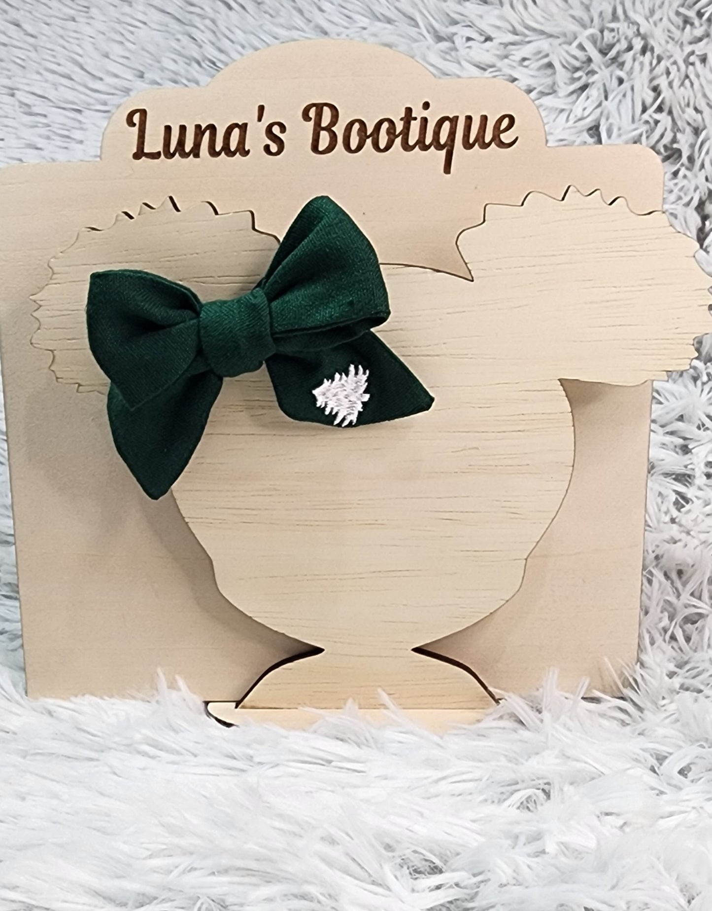 Green Linen Embroidered Tree Ruth Bow