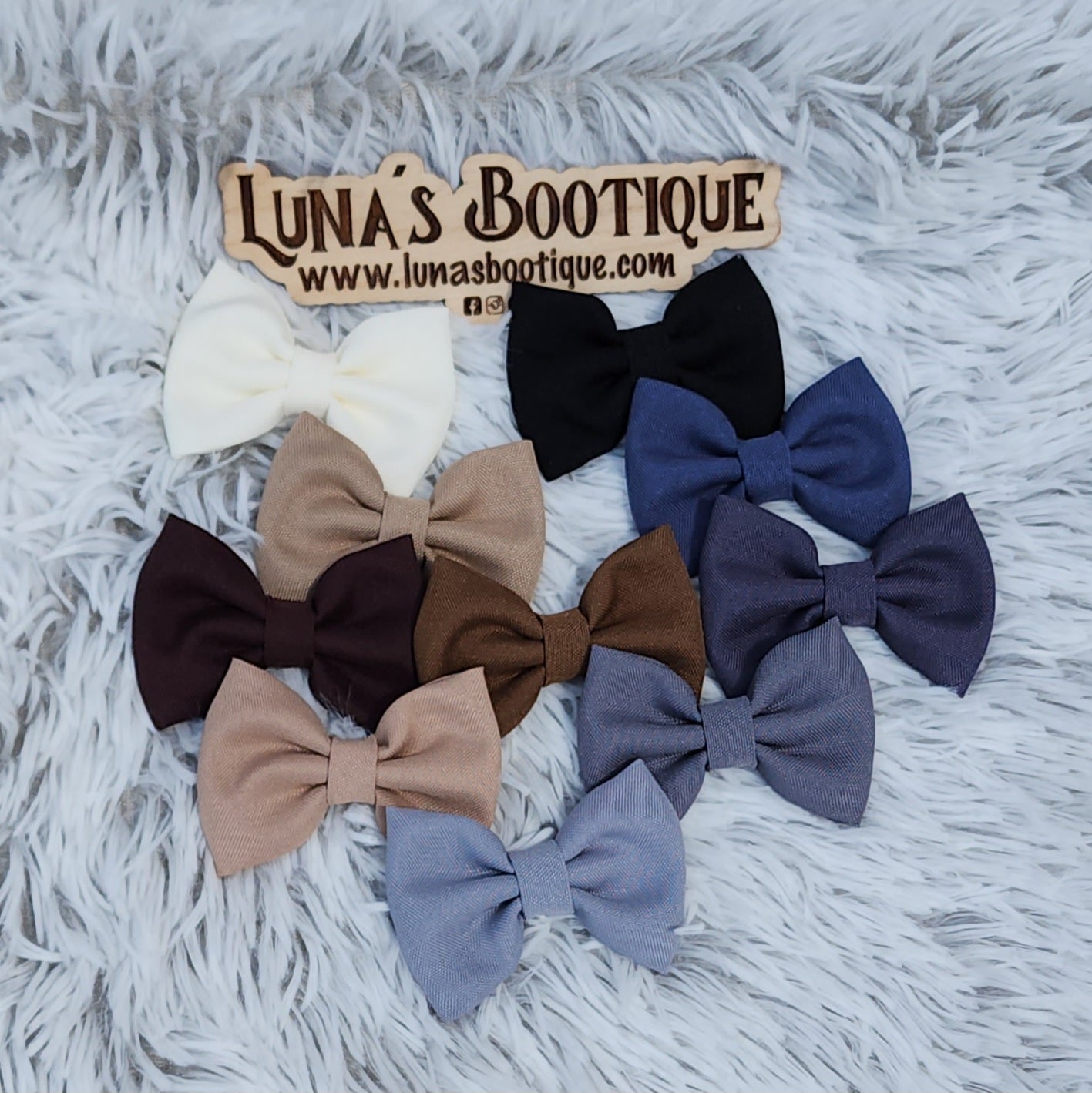 Neutral Bow tie collection