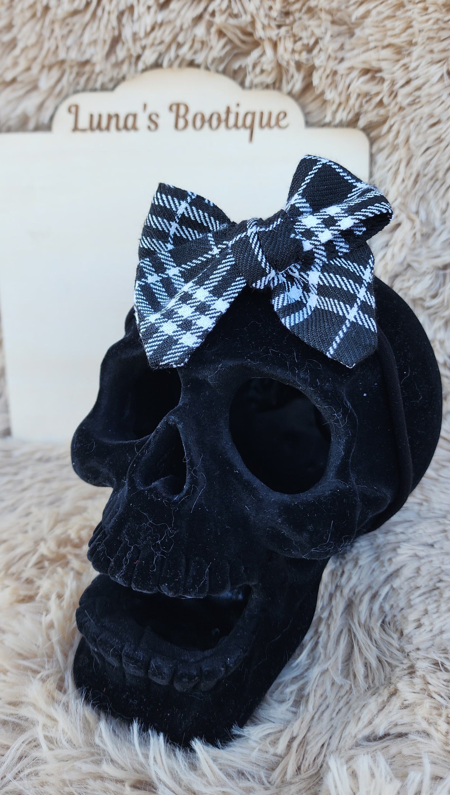 Black Plaid Ruth Bow